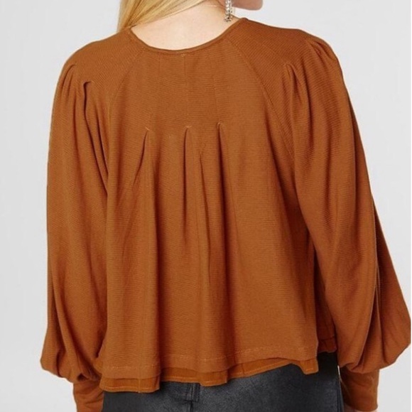 Free People flowy top - Picture 2 of 4